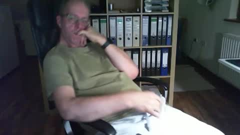 Dave online show from December 18, 1:34 am