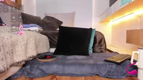 Esmeralda online show from April 27, 2:47 pm