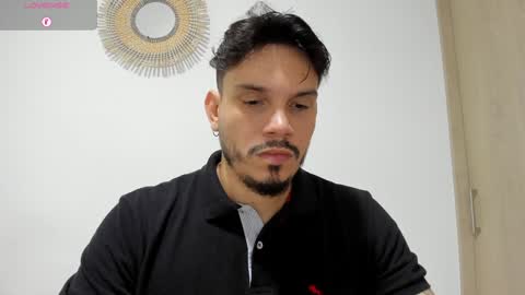 Snapshot of legolas_15 chatting on December 30, 9:48 am Alejandro online show from December 30, 9:48 am