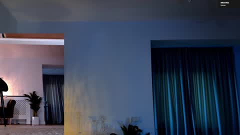 Elle  online show from October 19, 2:33 pm