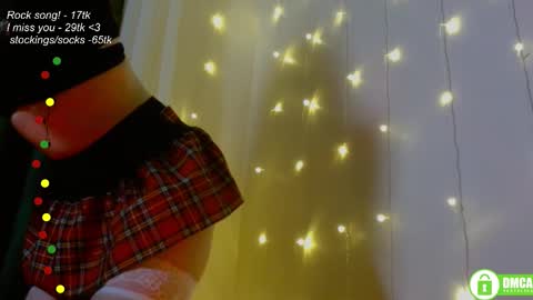 hey Im Leia and I love rock  online show from September 27, 7:33 pm