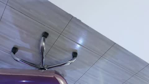 Leia.  online show from November 5, 11:56 am