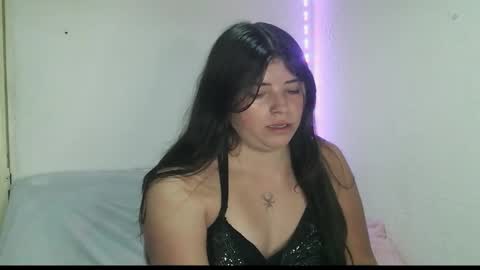 leidyramca online show from October 27, 4:23 am