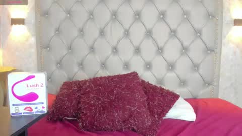 LEIGH ANGELS online show from February 17, 10:27 pm