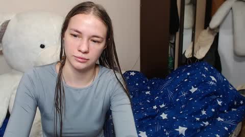 leila_bambi_ online show from January 29, 3:22 am