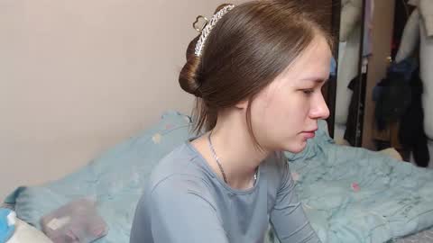 leila_bambi_ online show from February 19, 2:12 am