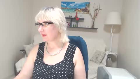 Leila Kinky online show from March 7, 1:51 pm