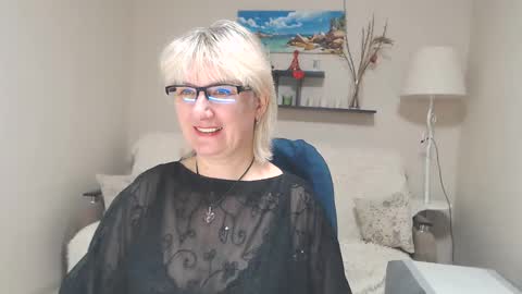 Leila Kinky online show from January 19, 10:17 am