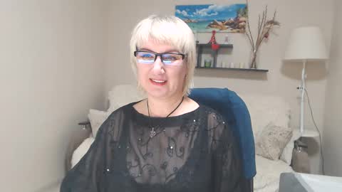 Leila Kinky online show from January 25, 9:47 am