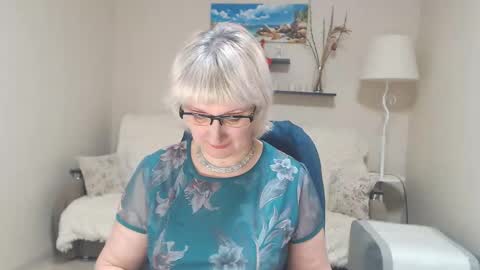 Leila Kinky online show from February 9, 9:16 am