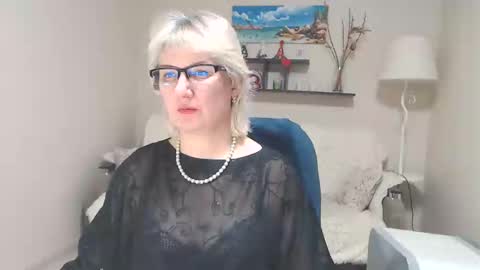 Leila Kinky online show from February 25, 9:53 am
