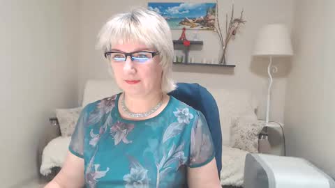 Leila Kinky online show from February 9, 6:11 am