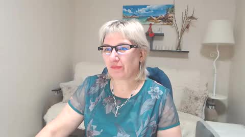 Leila Kinky online show from January 29, 7:15 am