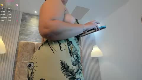 leilapons online show from November 1, 5:56 pm