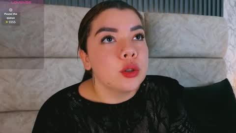 leilapons online show from March 22, 7:40 pm