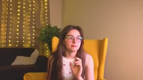 Luna online show from October 23, 7:15 pm