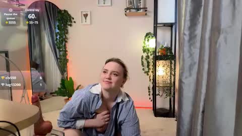 Lela online show from March 9, 9:46 pm