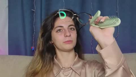 Alexandria online show from November 18, 7:28 pm