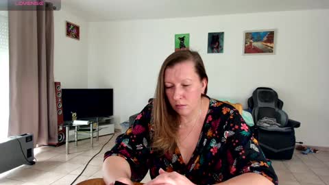 Snapshot of lelena1319 chatting on January 20, 10:40 am YOUR ELENA online show from January 20, 10:40 am