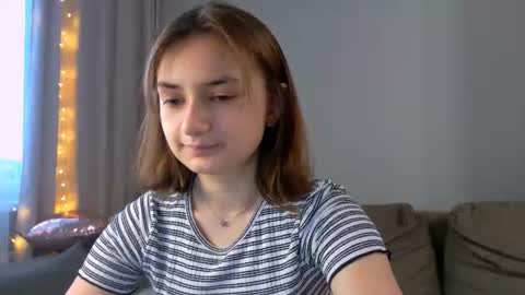 Lelia online show from July 4, 2:32 pm