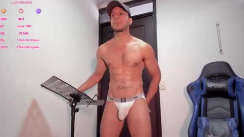 Snapshot of lelouch_master chatting on September 17, 12:41 pm hi im lelo... nice to meet you I appreciate your thumbs up It is very important and you would help me a lot online show from September 17, 12:41 pm