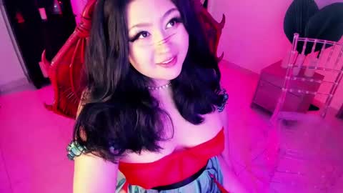 Snapshot of lenasweetx chatting on February 14, 6:51 pm Lenna Kang online show from February 14, 6:51 pm