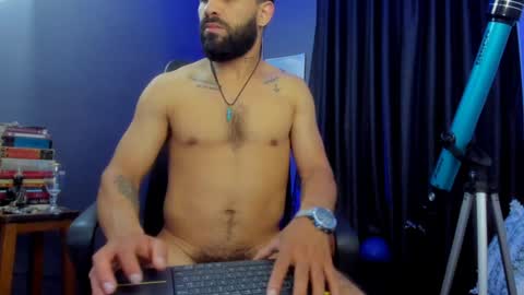 Leo  Diaz online show from January 12, 7:21 am