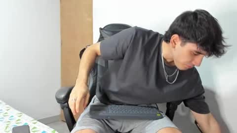 Leo Jones online show from September 30, 2:33 am