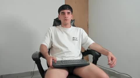 Leo Jones online show from May 22, 1:01 am