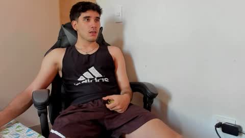 Leo Jones online show from December 18, 5:31 pm