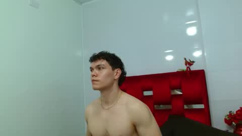 leo_morris online show from January 3, 7:07 pm