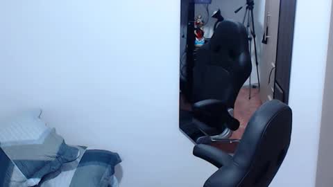 Leo online show from February 24, 2:36 am