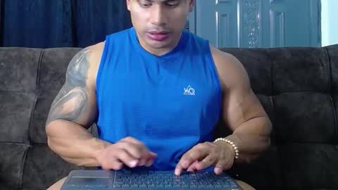 Leo online show from December 19, 10:27 pm