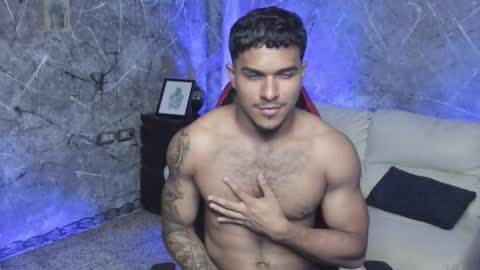 Leo independent model online show from September 30, 4:12 am