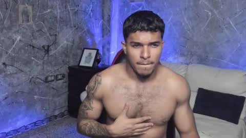 Leo independent model online show from October 3, 3:15 am