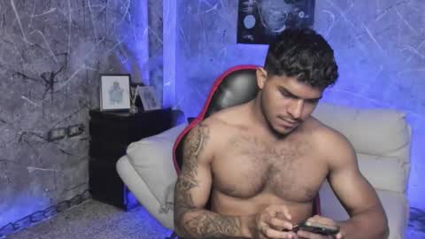 Leo independent model online show from November 6, 2:14 am