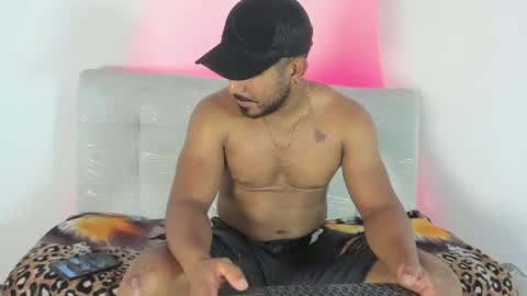 leo  online show from July 18, 3:36 pm