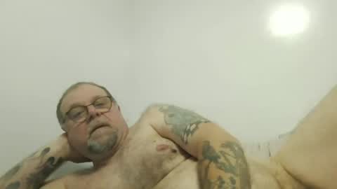 leocat713 online show from June 17, 1:32 am