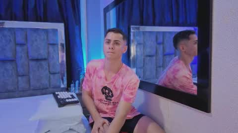 leomonnroe online show from March 13, 8:12 pm