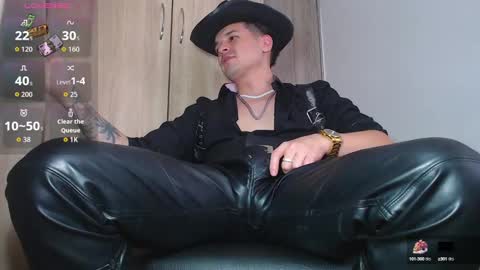 Snapshot of leonal_oconer chatting on September 18, 7:40 pm iam leonal online show from September 18, 7:40 pm