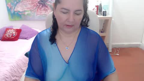leonela   online show from January 18, 4:32 am
