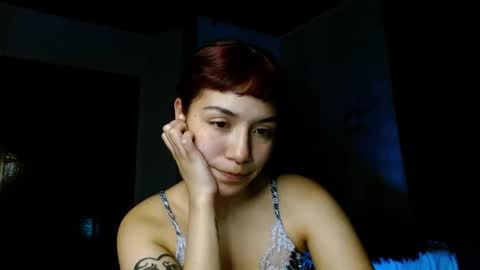 leonela  online show from October 19, 5:01 am