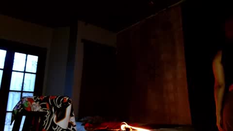 leonela  online show from October 24, 9:48 pm