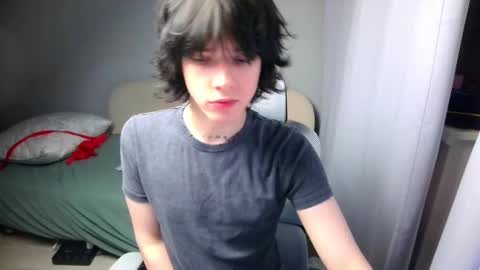 leonkissboy online show from March 19, 10:36 pm