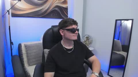 Leo  online show from January 10, 5:24 am