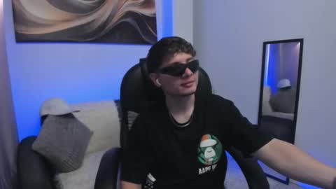 Leo  online show from February 7, 4:59 am