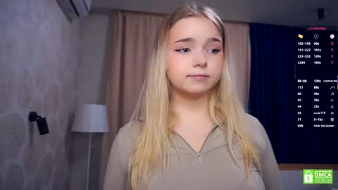 Hello everyone Im Lora Its my first day Were going to have fun together online show from November 26, 5:05 am