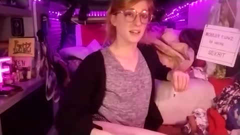 LesleyGumGrass- The Boring Trans girl online show from March 6, 8:52 am