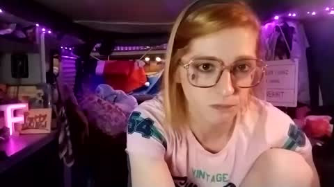 LesleyGumGrass- The Boring Trans girl online show from February 27, 5:29 am