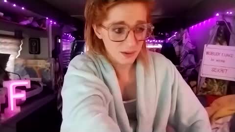 LesleyGumGrass- The Boring Trans girl online show from February 24, 5:31 pm
